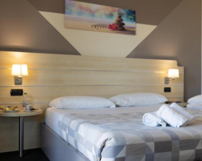 Hotel Giallo Noceto